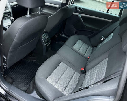 Чорний Шкода Октавія, об'ємом двигуна 1.6 л та пробігом 218 тис. км за 9999 $, фото 9 на Automoto.ua