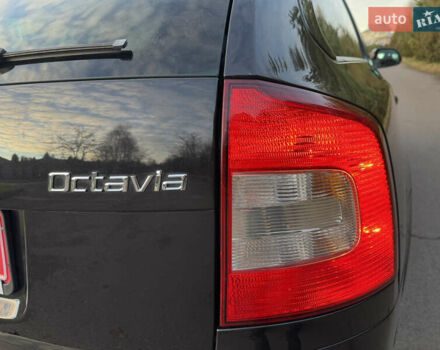 Черный Шкода Октавия, объемом двигателя 2 л и пробегом 217 тыс. км за 10550 $, фото 28 на Automoto.ua