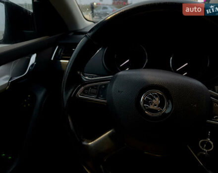 Черный Шкода Октавия, объемом двигателя 1.6 л и пробегом 335 тыс. км за 10000 $, фото 16 на Automoto.ua