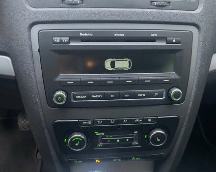 Чорний Шкода Октавія, об'ємом двигуна 1.6 л та пробігом 236 тис. км за 9000 $, фото 40 на Automoto.ua