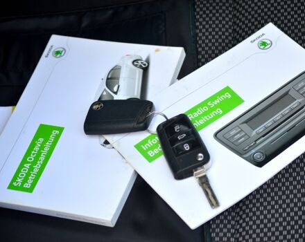 Черный Шкода Октавия, объемом двигателя 1.6 л и пробегом 148 тыс. км за 10500 $, фото 17 на Automoto.ua