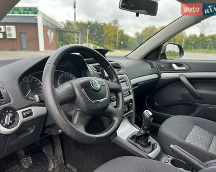 Черный Шкода Октавия, объемом двигателя 1.6 л и пробегом 238 тыс. км за 8100 $, фото 41 на Automoto.ua