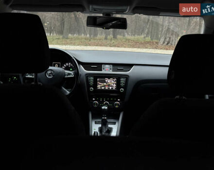 Черный Шкода Октавия, объемом двигателя 1.6 л и пробегом 330 тыс. км за 10300 $, фото 55 на Automoto.ua