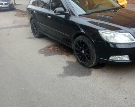 Черный Шкода Октавия, объемом двигателя 1.6 л и пробегом 270 тыс. км за 8500 $, фото 1 на Automoto.ua