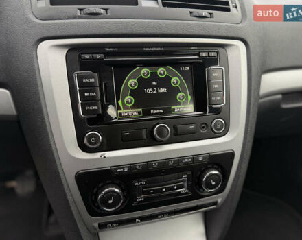 Черный Шкода Октавия, объемом двигателя 1.6 л и пробегом 208 тыс. км за 8999 $, фото 12 на Automoto.ua