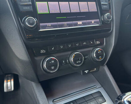 Черный Шкода Октавия, объемом двигателя 1.97 л и пробегом 280 тыс. км за 13800 $, фото 8 на Automoto.ua