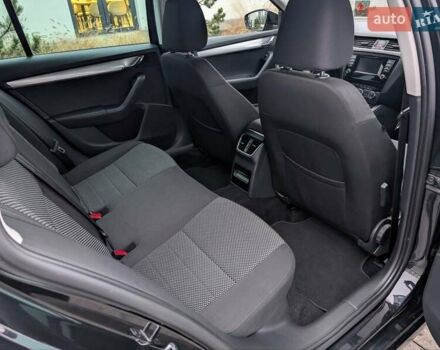 Чорний Шкода Октавія, об'ємом двигуна 1.8 л та пробігом 231 тис. км за 9950 $, фото 47 на Automoto.ua