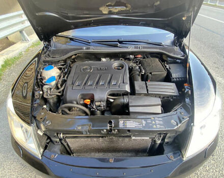 Черный Шкода Октавия, объемом двигателя 2 л и пробегом 350 тыс. км за 8700 $, фото 2 на Automoto.ua