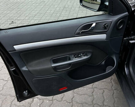 Чорний Шкода Октавія, об'ємом двигуна 1.6 л та пробігом 218 тис. км за 9999 $, фото 10 на Automoto.ua