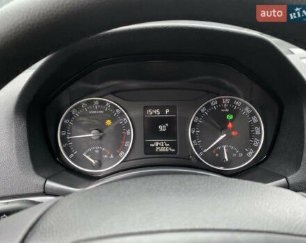 Черный Шкода Октавия, объемом двигателя 1.6 л и пробегом 258 тыс. км за 8500 $, фото 14 на Automoto.ua