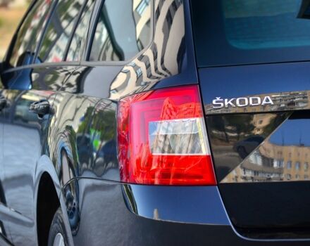 Черный Шкода Октавия, объемом двигателя 1.6 л и пробегом 148 тыс. км за 10500 $, фото 7 на Automoto.ua