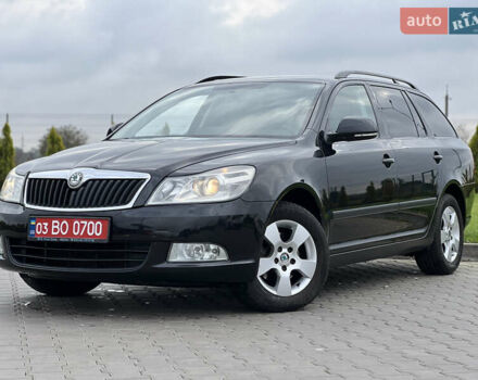 Черный Шкода Октавия, объемом двигателя 1.6 л и пробегом 238 тыс. км за 8100 $, фото 1 на Automoto.ua