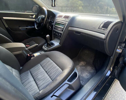 Черный Шкода Октавия, объемом двигателя 2 л и пробегом 350 тыс. км за 8700 $, фото 13 на Automoto.ua