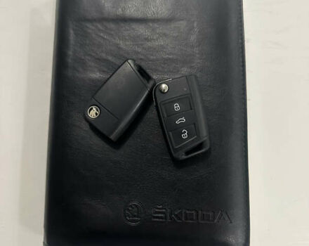 Черный Шкода Октавия, объемом двигателя 1.6 л и пробегом 240 тыс. км за 10500 $, фото 26 на Automoto.ua