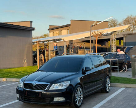 Чорний Шкода Октавія, об'ємом двигуна 2 л та пробігом 330 тис. км за 9800 $, фото 1 на Automoto.ua