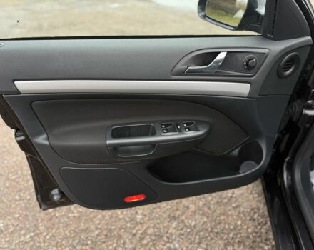 Чорний Шкода Октавія, об'ємом двигуна 1.6 л та пробігом 208 тис. км за 8999 $, фото 8 на Automoto.ua