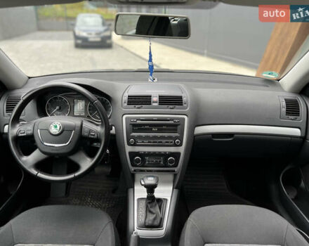 Чорний Шкода Октавія, об'ємом двигуна 1.8 л та пробігом 195 тис. км за 8900 $, фото 45 на Automoto.ua