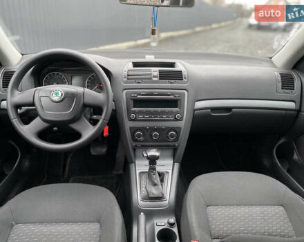 Черный Шкода Октавия, объемом двигателя 1.6 л и пробегом 258 тыс. км за 8500 $, фото 23 на Automoto.ua