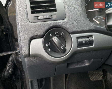 Черный Шкода Октавия, объемом двигателя 1.6 л и пробегом 258 тыс. км за 8500 $, фото 13 на Automoto.ua