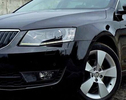 Черный Шкода Октавия, объемом двигателя 1.4 л и пробегом 185 тыс. км за 12500 $, фото 2 на Automoto.ua