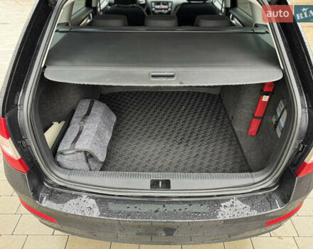 Черный Шкода Октавия, объемом двигателя 2 л и пробегом 301 тыс. км за 9999 $, фото 20 на Automoto.ua