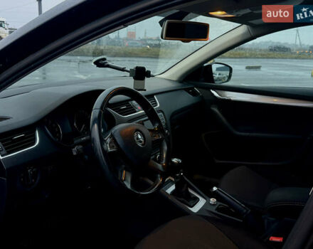 Черный Шкода Октавия, объемом двигателя 1.6 л и пробегом 335 тыс. км за 10000 $, фото 32 на Automoto.ua