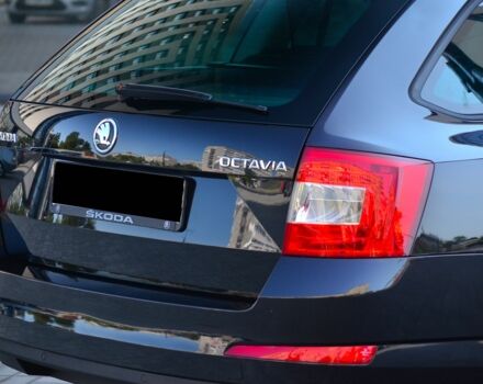 Черный Шкода Октавия, объемом двигателя 1.6 л и пробегом 148 тыс. км за 10500 $, фото 5 на Automoto.ua