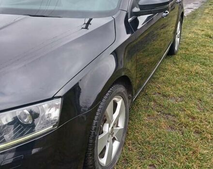 Черный Шкода Октавия, объемом двигателя 1.6 л и пробегом 253 тыс. км за 10700 $, фото 2 на Automoto.ua