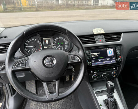 Черный Шкода Октавия, объемом двигателя 1.97 л и пробегом 260 тыс. км за 14500 $, фото 24 на Automoto.ua