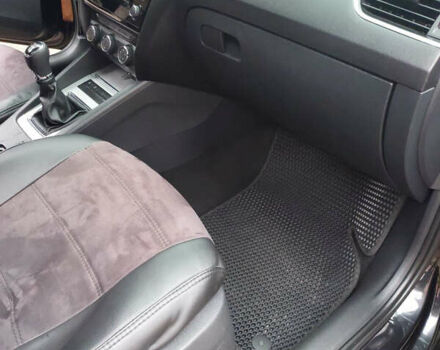 Чорний Шкода Октавія, об'ємом двигуна 1.6 л та пробігом 290 тис. км за 9999 $, фото 5 на Automoto.ua