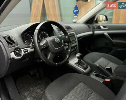 Чорний Шкода Октавія, об'ємом двигуна 1.8 л та пробігом 195 тис. км за 8900 $, фото 29 на Automoto.ua