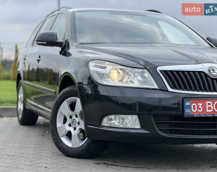 Черный Шкода Октавия, объемом двигателя 1.6 л и пробегом 238 тыс. км за 8100 $, фото 3 на Automoto.ua