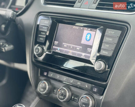 Чорний Шкода Октавія, об'ємом двигуна 2 л та пробігом 304 тис. км за 9800 $, фото 26 на Automoto.ua