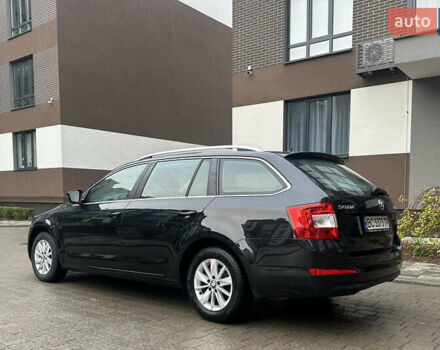 Черный Шкода Октавия, объемом двигателя 1.6 л и пробегом 240 тыс. км за 10500 $, фото 1 на Automoto.ua