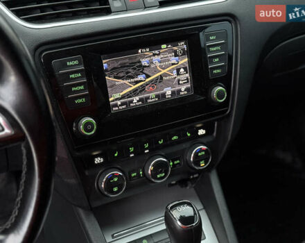 Черный Шкода Октавия, объемом двигателя 1.6 л и пробегом 330 тыс. км за 9700 $, фото 23 на Automoto.ua