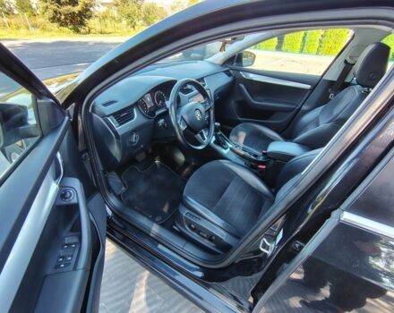 Черный Шкода Октавия, объемом двигателя 1.6 л и пробегом 252 тыс. км за 10800 $, фото 10 на Automoto.ua