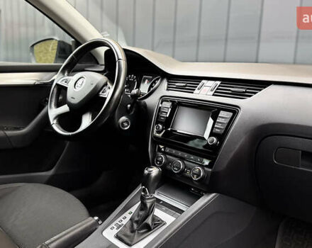 Черный Шкода Октавия, объемом двигателя 1.6 л и пробегом 257 тыс. км за 11150 $, фото 44 на Automoto.ua