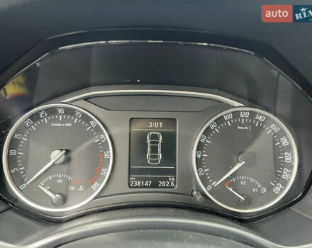 Черный Шкода Октавия, объемом двигателя 1.6 л и пробегом 238 тыс. км за 8100 $, фото 38 на Automoto.ua