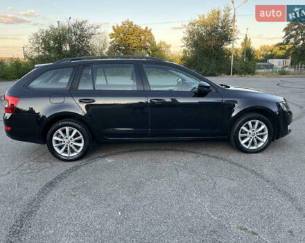 Черный Шкода Октавия, объемом двигателя 1.6 л и пробегом 180 тыс. км за 10200 $, фото 4 на Automoto.ua