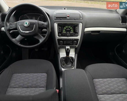 Черный Шкода Октавия, объемом двигателя 1.6 л и пробегом 208 тыс. км за 9100 $, фото 22 на Automoto.ua