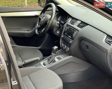 Черный Шкода Октавия, объемом двигателя 2 л и пробегом 300 тыс. км за 11700 $, фото 26 на Automoto.ua