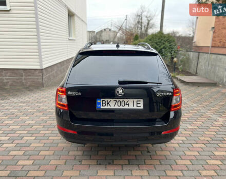 Черный Шкода Октавия, объемом двигателя 2 л и пробегом 312 тыс. км за 13500 $, фото 9 на Automoto.ua
