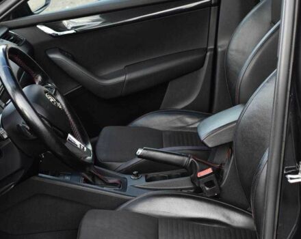 Черный Шкода Октавия, объемом двигателя 2 л и пробегом 283 тыс. км за 14750 $, фото 7 на Automoto.ua