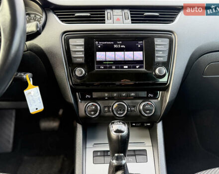 Черный Шкода Октавия, объемом двигателя 1.6 л и пробегом 218 тыс. км за 11950 $, фото 19 на Automoto.ua