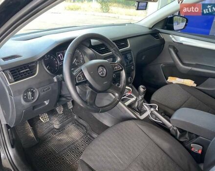 Чорний Шкода Октавія, об'ємом двигуна 1.6 л та пробігом 247 тис. км за 9999 $, фото 15 на Automoto.ua