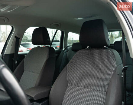 Чорний Шкода Октавія, об'ємом двигуна 1.6 л та пробігом 225 тис. км за 13400 $, фото 29 на Automoto.ua