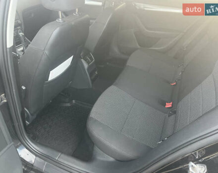 Черный Шкода Октавия, объемом двигателя 2 л и пробегом 296 тыс. км за 11800 $, фото 26 на Automoto.ua