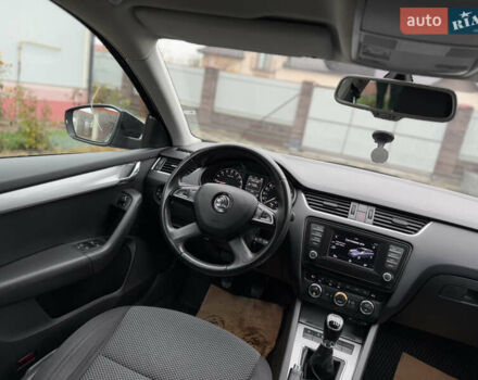 Черный Шкода Октавия, объемом двигателя 1.6 л и пробегом 232 тыс. км за 9900 $, фото 9 на Automoto.ua