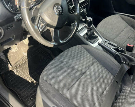 Черный Шкода Октавия, объемом двигателя 1.6 л и пробегом 267 тыс. км за 9497 $, фото 3 на Automoto.ua