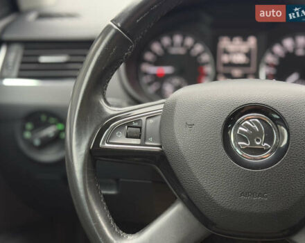 Черный Шкода Октавия, объемом двигателя 1.6 л и пробегом 232 тыс. км за 9900 $, фото 5 на Automoto.ua